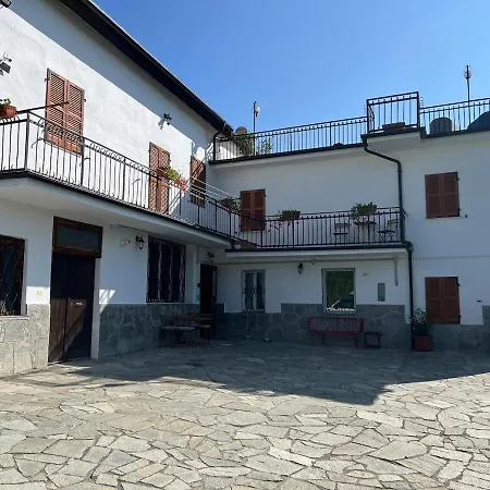Casa vacanze Il Grappolo With Pool
